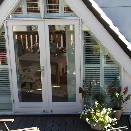 ゲストハウス On The Roof アムステルダム