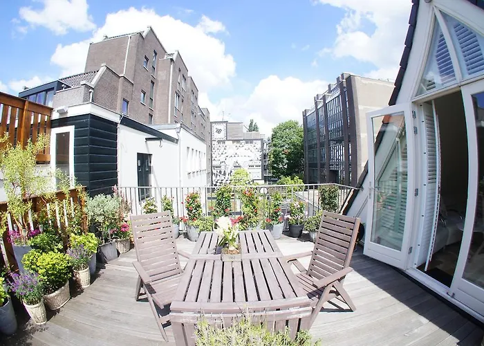 Gasthuis On The Roof 4*