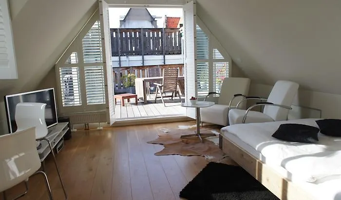 Gasthuis On The Roof 4*