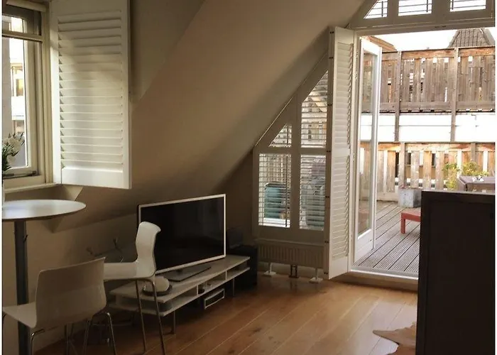 Gasthuis On The Roof 4*